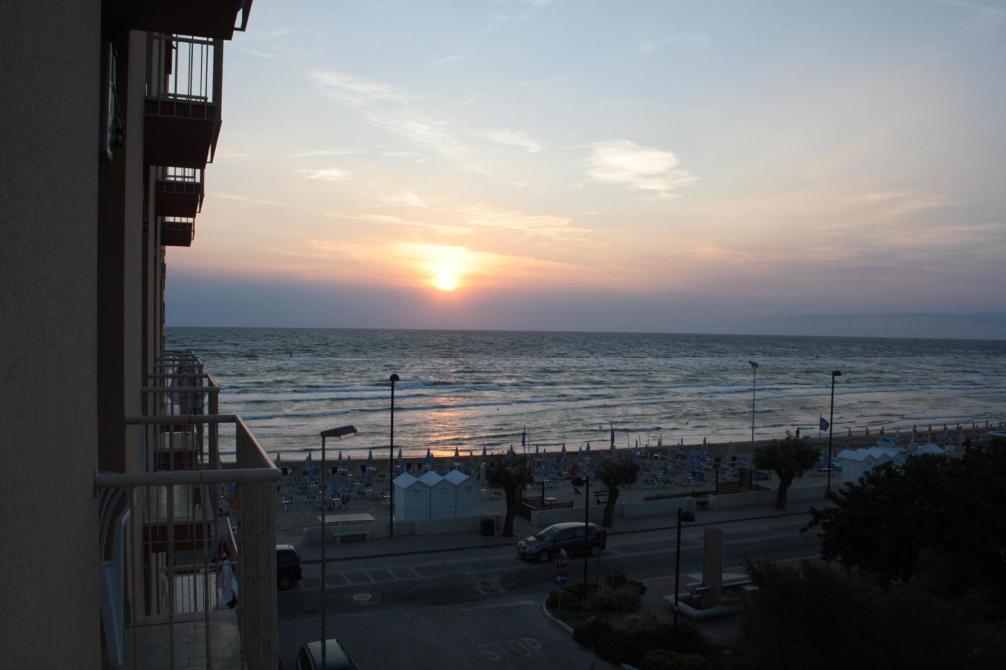 Hotel Florence ماروتّا المظهر الخارجي الصورة