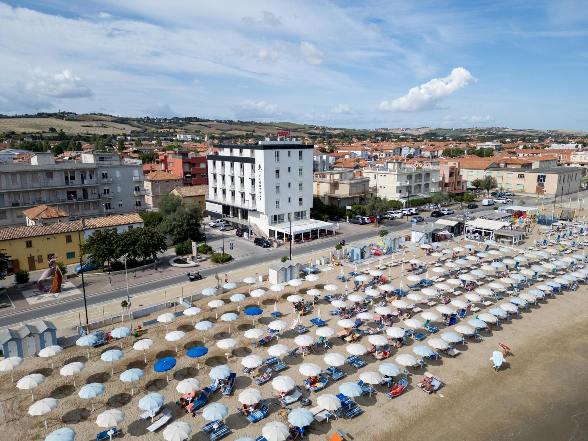 Hotel Florence ماروتّا المظهر الخارجي الصورة
