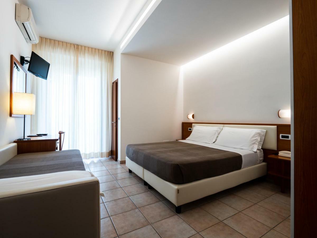 Hotel Florence ماروتّا المظهر الخارجي الصورة