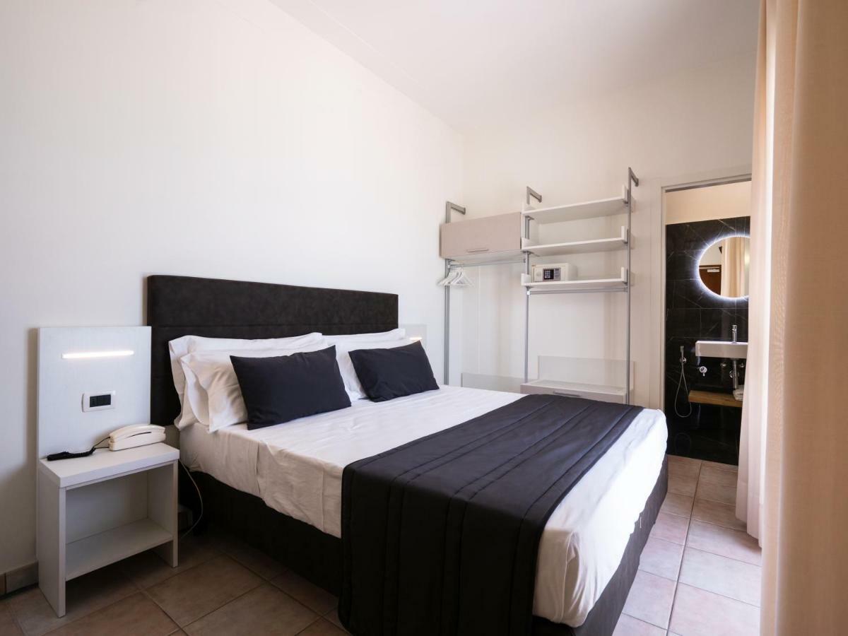 Hotel Florence ماروتّا المظهر الخارجي الصورة